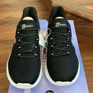 Skechers Brand New